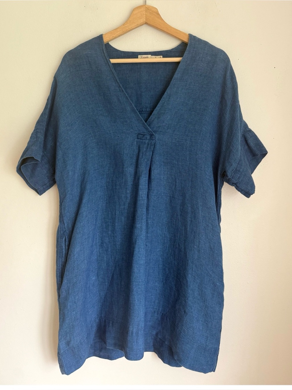 Faherty Indigo Blue V-Neck Shift Dress - Picture 4 of 8